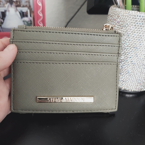 Steve Madden Wallet - Picture 4 of 7